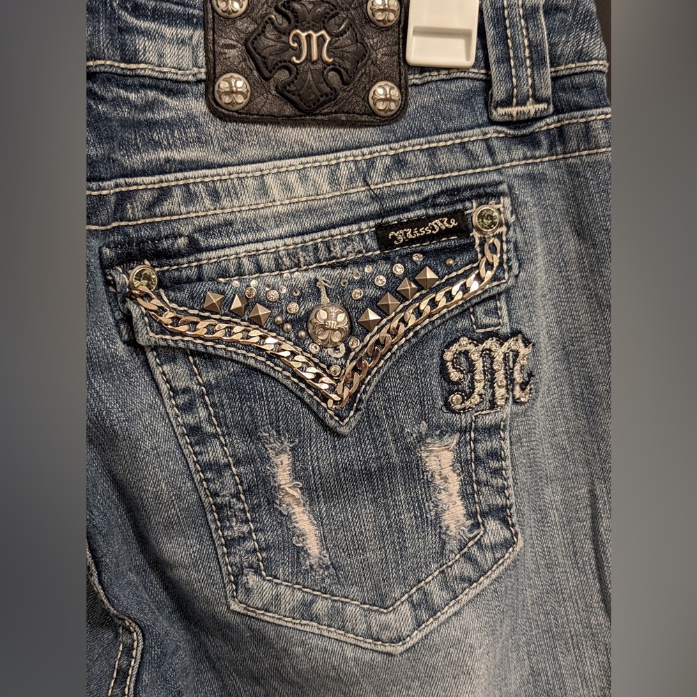 Miss Me Mid Rise Easy Boot size 32